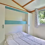 Kamp alanı L'etang D'ardy ***
