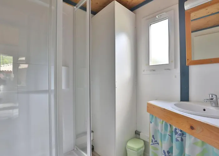 Kamp alanı L'etang D'ardy ***